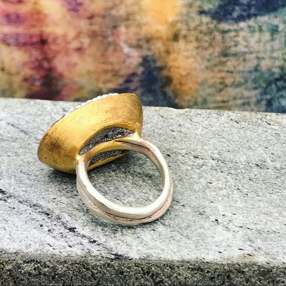 Matana Handmade Labradorite Statement Pavé Ring - Picture 4 of 5